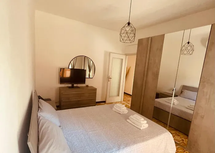 Casa Vacanze La Nina * Varazze